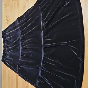 🖤 NEW Chico’s Black Velvet Valentino Tiered Maxi Skirt Size 1 (Medium)